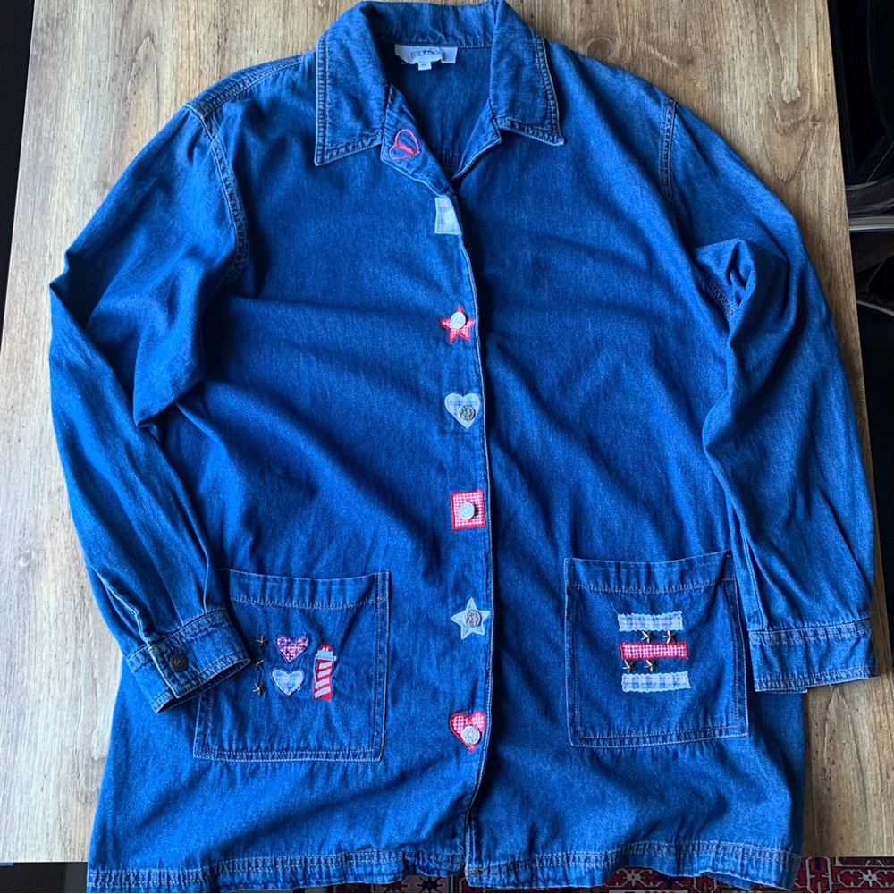 Vintage Embroidered Denim Chambray Button-Up Shirt Cottage Core
